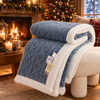 Photo 4 de Plaid Sherpa Nordique – Couverture Polaire Double Face Ultra Douce